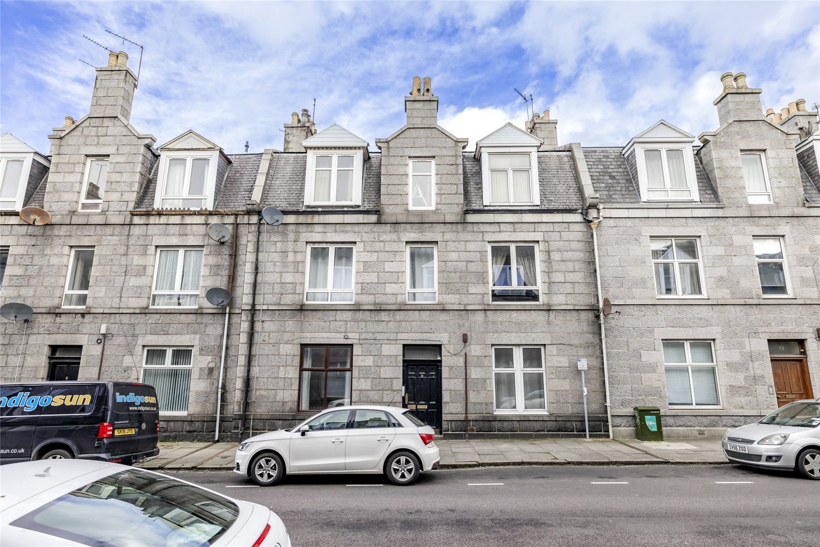 11 Hollybank Place