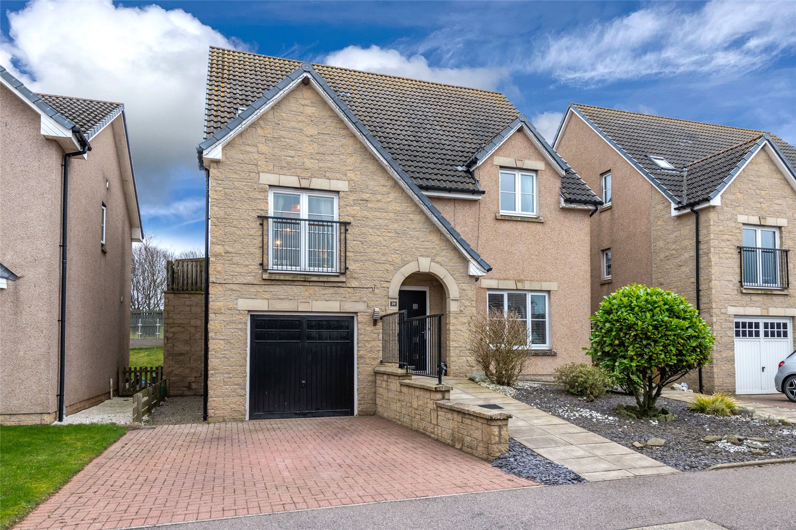 29 Braehead Drive