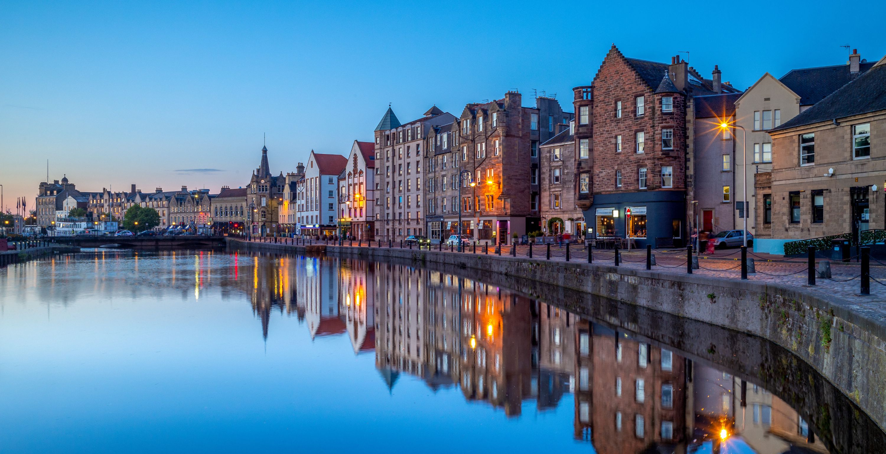 Elm Row 3000 X 1538